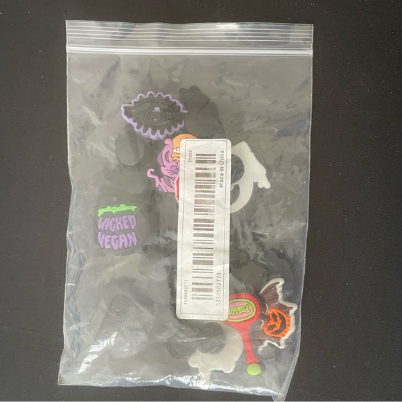 Crocs Hocus Pocus Halloween Shoe Charms Set - Picture 2 of 5